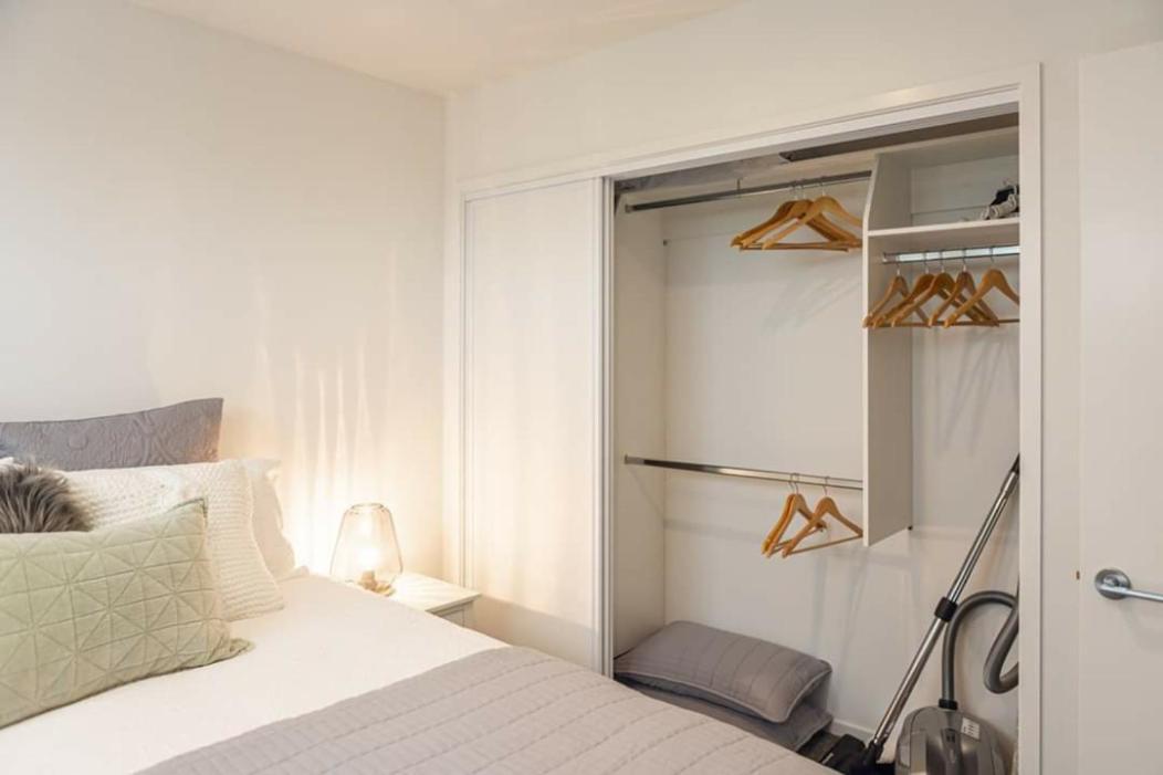 Apartment Modern 1 Bedroom Across From Hagley Park